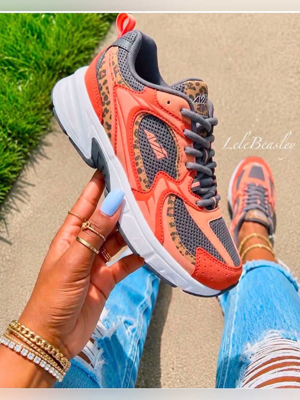 AVIA coral